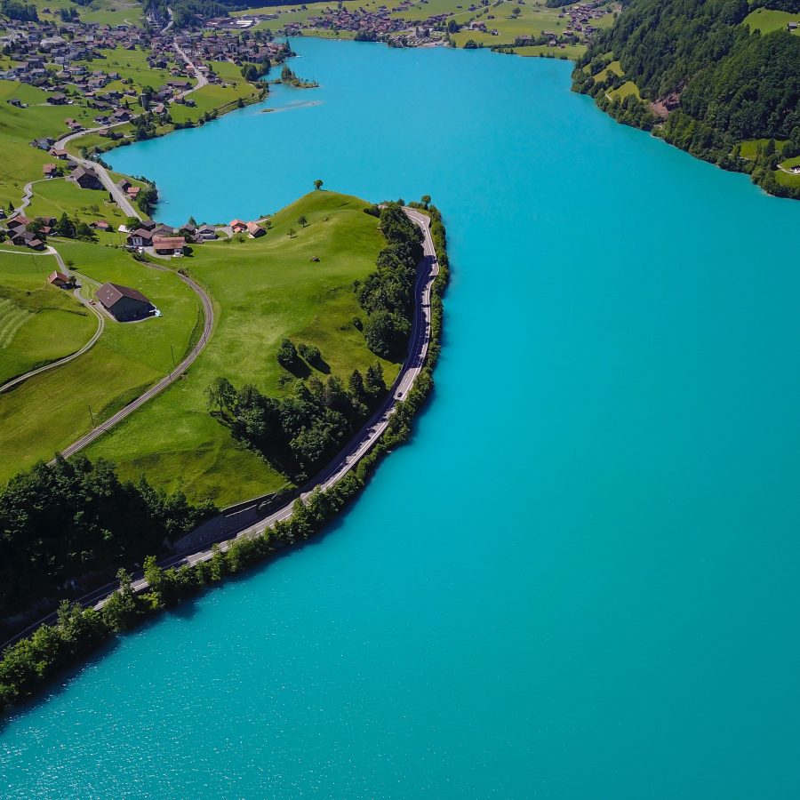 Lago en Suiza